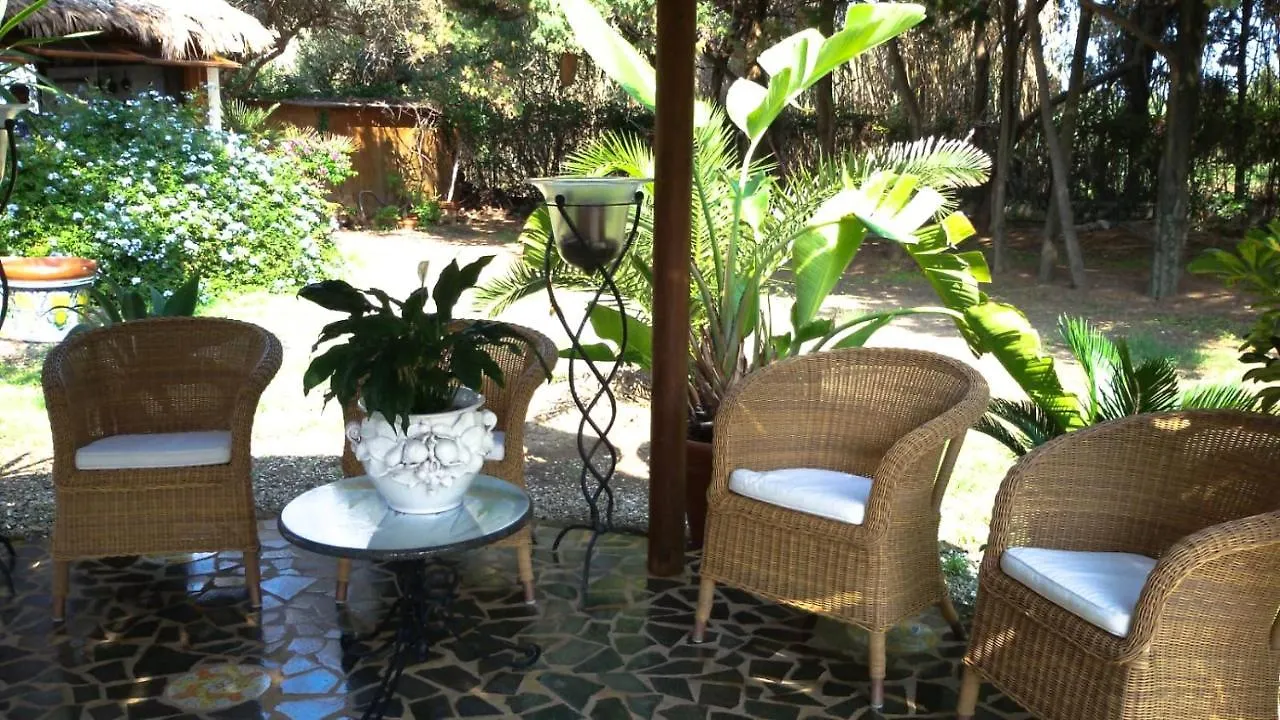 Boutique Villa Con Accesso Privato Alla Spiaggia Caronia 0*,  Italië